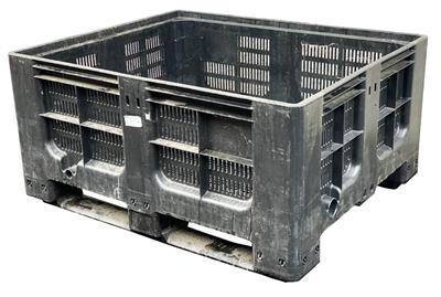 Cassoni in plastica bins usati