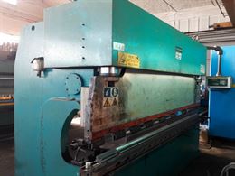 Piegatrice Comac