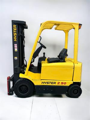 Carrello elevatore elettrico Hyster mod 2.50