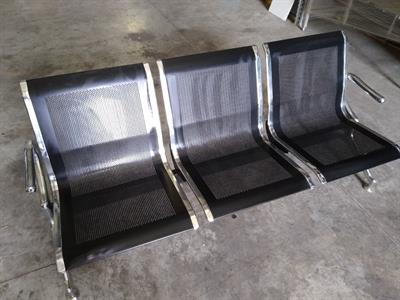 Panchina in acciao per sala di attesa ufficio