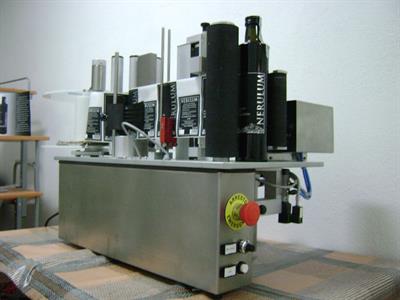 Etichettatrice bottiglie