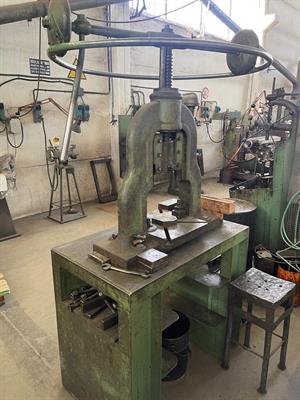 Attrezzature officina carpenteria - Foto 2