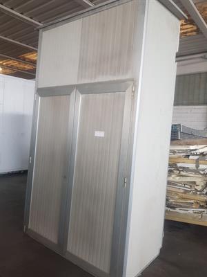 Box d'appoggio a muro usato