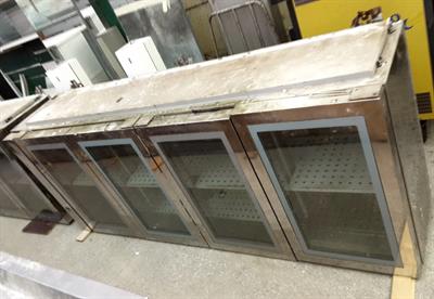 Espositore pensile refrigerato a 4 ante