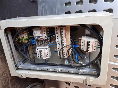 Quadro elettrico usato
