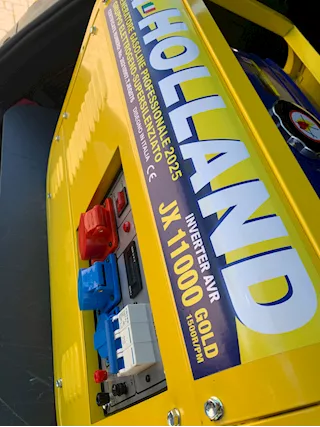 N HOLLAND JX11000 GOLD