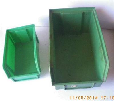Contenitori Sovrapponibili in Plastica