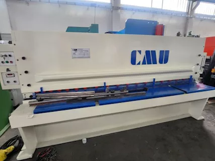 Cesoia lamiera a ghigliottina CMU mod 47/30 3EO