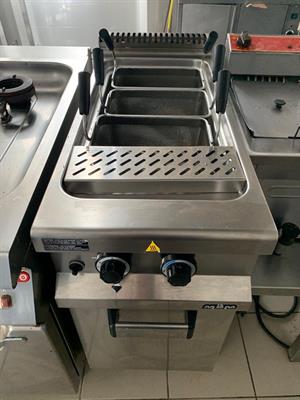Cuocipasta professionale a gas usato