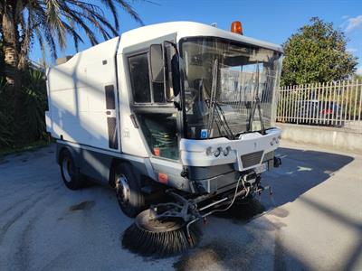 Spazzatrice stradale Ravo 540 - Foto 2