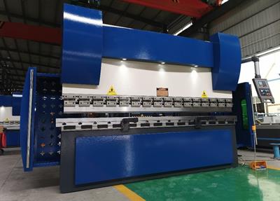 Piegatrice idraulica Blue line 125/3200 CNC